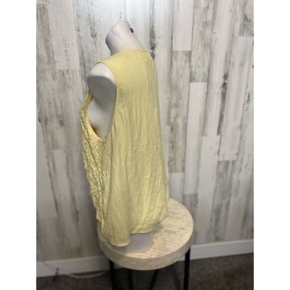 Forever 21 Yellow blouse - Picture 3 of 7